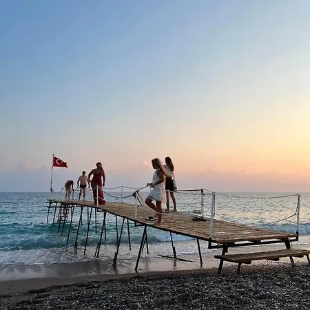 아파트 Modernized Family In Beach Site *